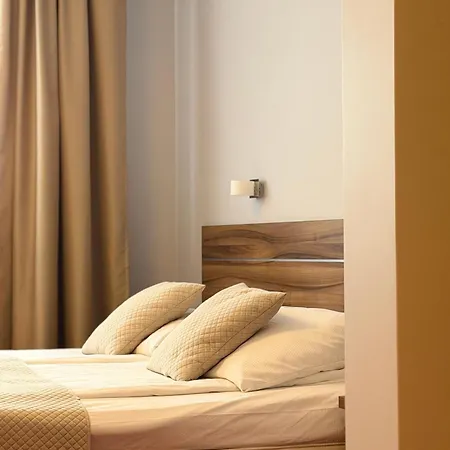 Hotel Luzino 2*