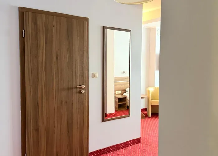 Hotel Luzino Отель