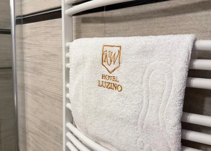 Hotel Luzino Отель Luzino